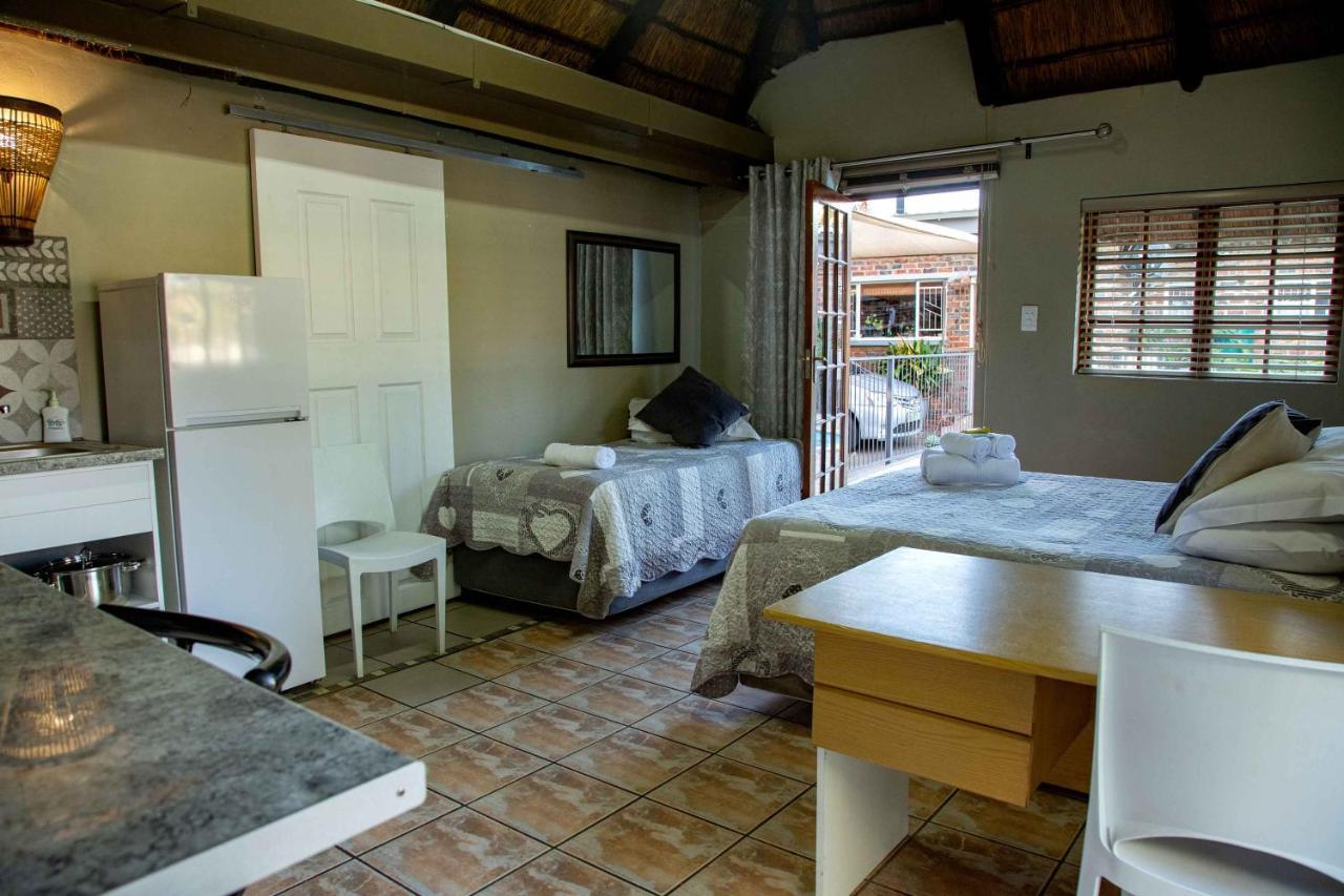 Melsetter'S Guesthouse Bloemfontein Ngoại thất bức ảnh