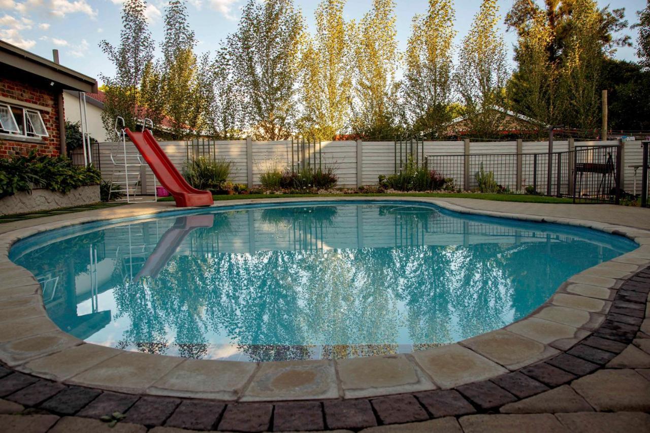 Melsetter'S Guesthouse Bloemfontein Ngoại thất bức ảnh
