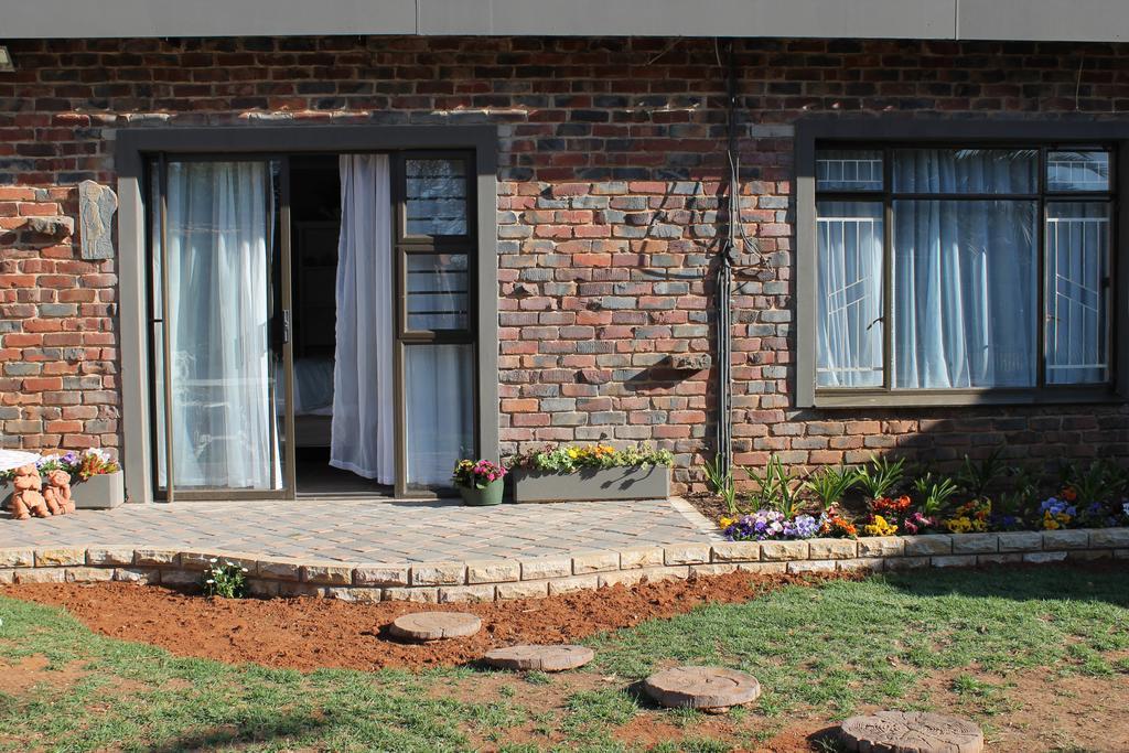 Melsetter'S Guesthouse Bloemfontein Ngoại thất bức ảnh