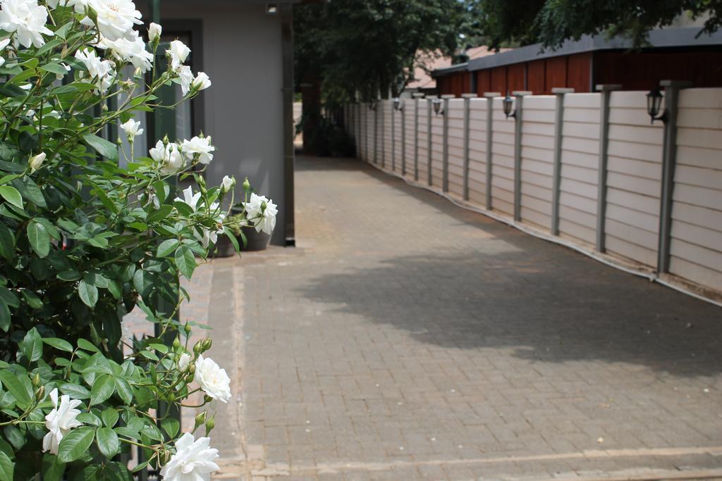 Melsetter'S Guesthouse Bloemfontein Ngoại thất bức ảnh